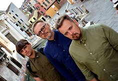 Oskaro Kor&scaron;unovo teatro aktoriai Italijoje