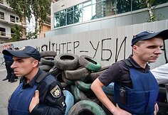 Ukrainiečių televizijos „Inter TV“ studija, padegta protestuotojų, nepatenkinti „prorusiška“ šio kanalo platforma