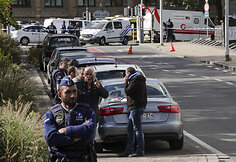 Briuselyje peiliu sužeisti du policininkai
