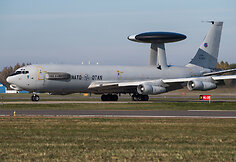 &Scaron;iauliuose ketvirtadienį nusileido žvalgybinis ankstyvojo perspėjimo ir valdymo sistemos AWACS orlaivis
