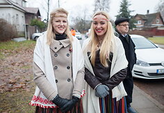 Latvijos nepriklausomybės dieną vilniečiai Latvių gatvę papuo&scaron;ė užra&scaron;u &ndash; Latvie&scaron;u iela