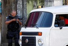 Rio de Žaneire po 11 žmonių žūties policija pradėjo didelę operaciją viename lū&scaron;nyne