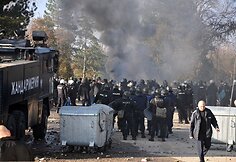 Bulgarijos pabėgėlių stovykloje migrantai susirėmė su policija