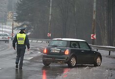 Tarptautinės Antikorupcijos dienos i&scaron;vakarėse Vilniuje surengta akcija &bdquo;Ky&scaron;is i&scaron;purvina&ldquo;