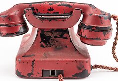 Aukcione bus parduodamas asmeninis Hitlerio telefonas