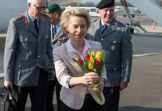 Vokietijos gynybos ministrė Ursula von der Leyen atvyko į Lietuvą