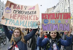 Feministės ragina Ukrainą sugrąžinti Tarptautinei moters dienai jos tikrąją prasmę