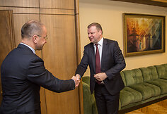 Premjeras Saulius Skvernelis susitiko su Universitetų pažangos konferencijos rektoriais 