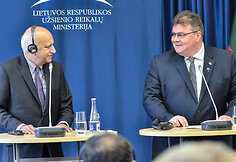 Ministras Linas Linkevičius Vilniuje susitiko su Indijos jaunesniuoju užsienio reikalų ministru M. J. Akbaru