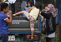 Tūkstančiai gyventojų sprunka i&scaron; pietinio Filipinų regiono
