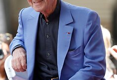 Holivudas pagerbė legendinį prancūzų dainininką Charles'į Aznavourą