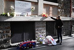 Paryžiuje minimos džihadistų atakų antrosios metinės