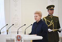 Prezidentė suteikė brigados generolo laipsnį Raimundui Vaikšnorui