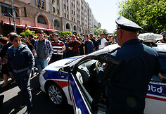Armėnijoje tęsiasi protestai