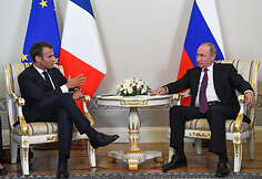 Vladimiro Putino ir Emmanuelio Macrono susitikimas Sankt Peterburge