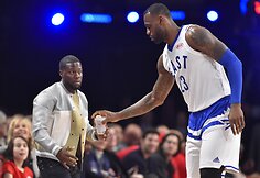 LeBronas Jamesas ir Kevinas Hartas