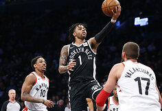 Jonas Valančiūnas ir DiAngelo Russellas