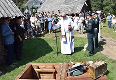 Prie A.Ramanausko-Vanago ir J.Vitkaus-Kazimieraičio vadavietės Kasčiūnuose skambėjo patriotinės dainos ir kalbos