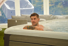 Masažinių baseinų paroda &bdquo;Hot Tub Expo&ldquo;