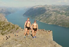 Dvynių laisvalaikis Norvegijoje