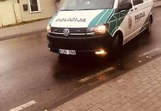 Kaunietis teigia, kad policijos pareigūnai prie&scaron; jį neteisėtai panaudojo jėgą