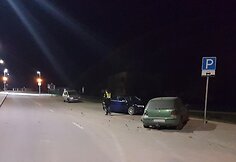 Raudondvaryje „VW Passt“ apgadino du automobilius ir nuvažiavo