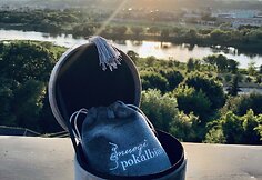 Jaunos verslininkės sukūrė kortų žaidimą poroms