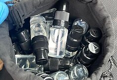 Kratų metu rastas ir paimtas elektroninių cigarečių skystis, sumai&scaron;ytas su psichotropinėmis medžiagomis
