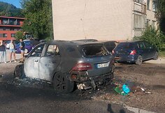 Kaune užsiliepsnojęs automobilis apgadino dar kelias ma&scaron;inas