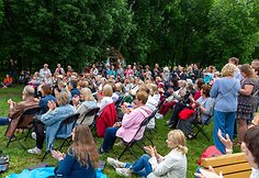Vinco Kudirkos viešosios bibliotekos skaityklos Kauno parkuose