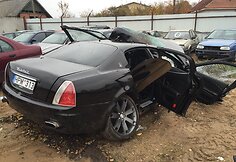 Skaudi avarija Kaune: &bdquo;Maserati&ldquo; rėžėsi į medį