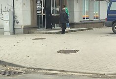 Uniformuotas Kaišiadorių ugniagesių viršininkas užfiksuotas įrenginėjantis sporto klubą