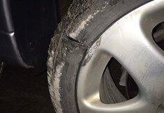 Po žiemos atsivėrusios duobės Kauno gatvėse