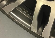 BMW užstrigo Vilniaus &bdquo;Circle K&ldquo; degalinės plovykloje