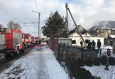 Kauno Raudondvario plente užsidegė medinis namas