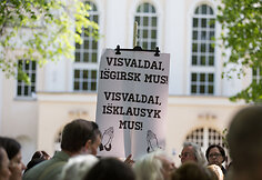 Prie&scaron; naują kelią sukilusi &Scaron;ančių benruomenė atvyko į projekto pristatymą