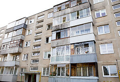 Gaisras Kovo 11-osios gatvės daugiabutyje