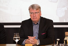 Lasse Aho, "Olvi" grupės prezidentas