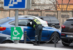 BMW ir motociklo avarija