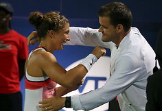Sara Errani prieš Barborą Strycovą