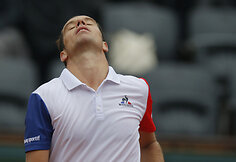 Kei Nishikoris prie&scaron; Richardą Gasquet