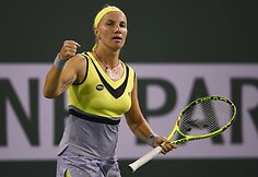 Svetlana Kuznecova prie&scaron; Karoliną Pli&scaron;kovą