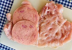&bdquo;Karantino kuchnia&ldquo;: &bdquo;Cordon Bleu&ldquo; &ndash; gardus vi&scaron;tienos kepsnys su sūriu ir kumpiu