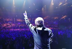 Jeano-Michelio Jarre ture „Electronica World Tour“