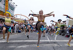 „Mermaid Parade“ akimirka