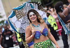 „Mermaid Parade“ akimirka