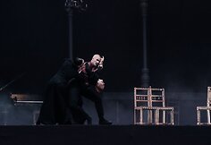 Anželikos Cholinos spektaklio &bdquo;Ana Karenina&ldquo; akimirka