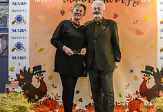 Padėkos dienos pietų akimirka