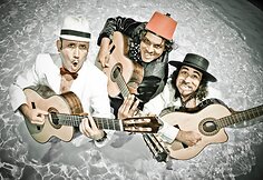 Ispanų trio &bdquo;Ol&eacute;!&ldquo; pasirodymo akimirka