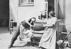 1931 m. filmo &bdquo;Onytė ir Jonelis&ldquo; kadras